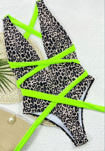 Load image into Gallery viewer, Swimwear Leopard neón
